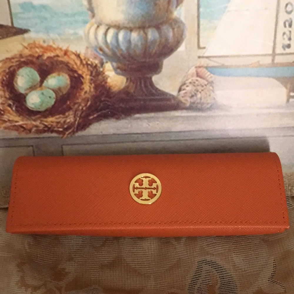 🎉Tory Burch Eyeglass case🎉